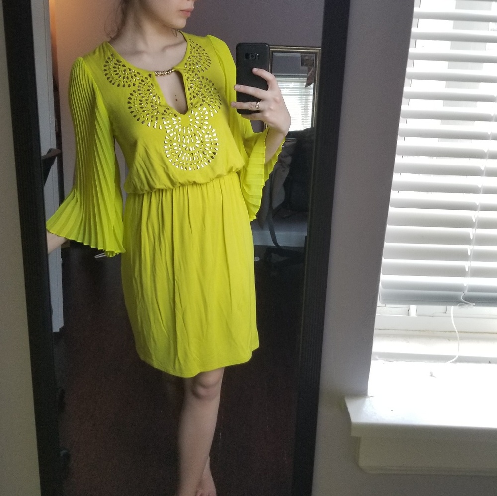 Bebe dress - Picture 3 of 3